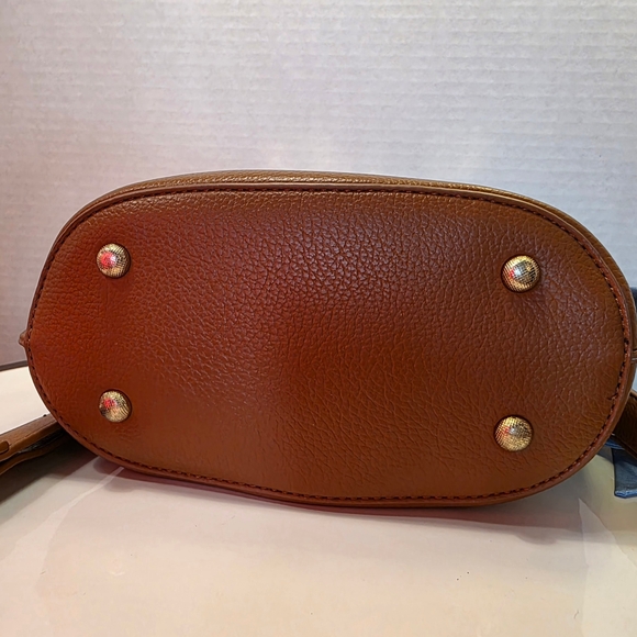 Brown Lychee Bucket with Turn-Lock, Scarf and Charm by Purple & Lilac Co.  NWT - Picture 4 of 8